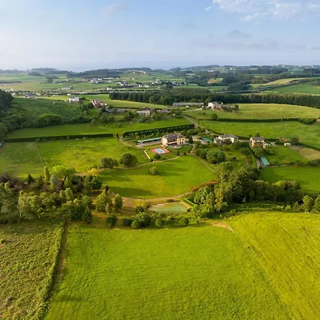 Hacienda Llamabua Navia