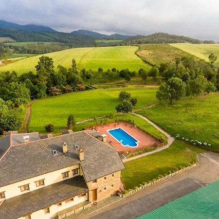 Hacienda Llamabua Сasa de vacaciones Navia